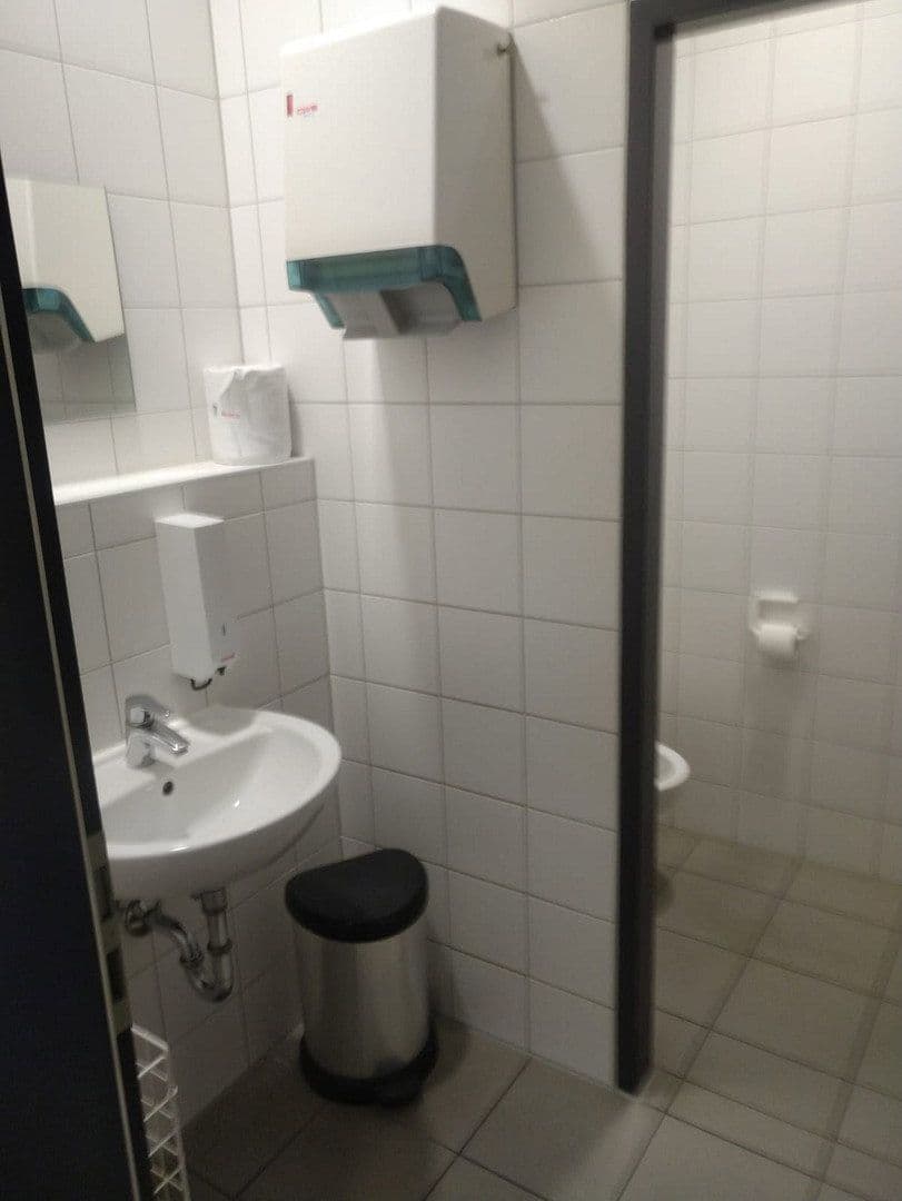 Prenájom kancelárie 67 m², Poststraße 6, Berga-Wünschendorf, Durínsko Prenájom kancelárie 67 m², Poststraße 6, Berga-Wünschendorf, Durínsko