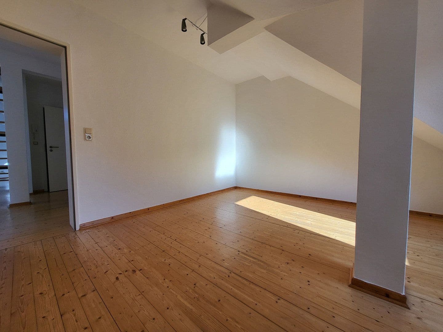 Prenájom bytu 3-izbový 1 m², Baurat-Gerber-Straße 18, Göttingen, Dolné Sasko Prenájom bytu 3-izbový 1 m², Baurat-Gerber-Straße 18, Göttingen, Dolné Sasko