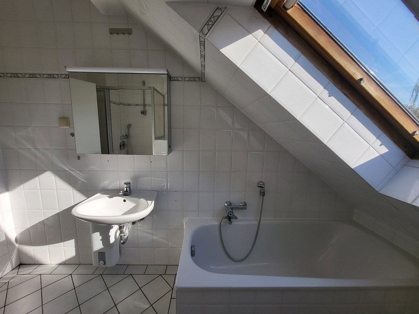 Prenájom bytu 3-izbový 1 m², Baurat-Gerber-Straße 18, Göttingen, Dolné Sasko Prenájom bytu 3-izbový 1 m², Baurat-Gerber-Straße 18, Göttingen, Dolné Sasko