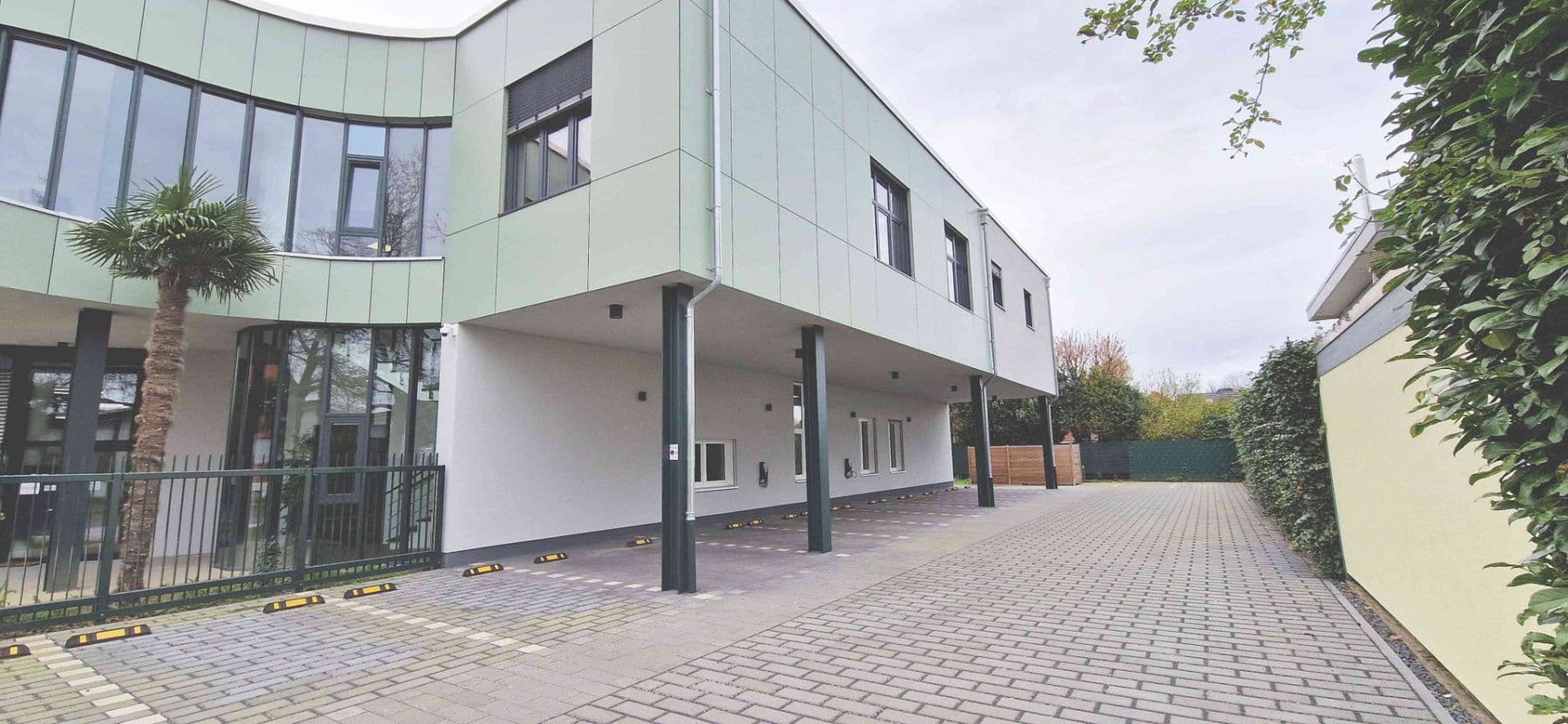 Predaj kancelárie 1.160 m², Hürth, Severné Porýnie - Westfálsko Predaj kancelárie 1.160 m², Hürth, Severné Porýnie - Westfálsko