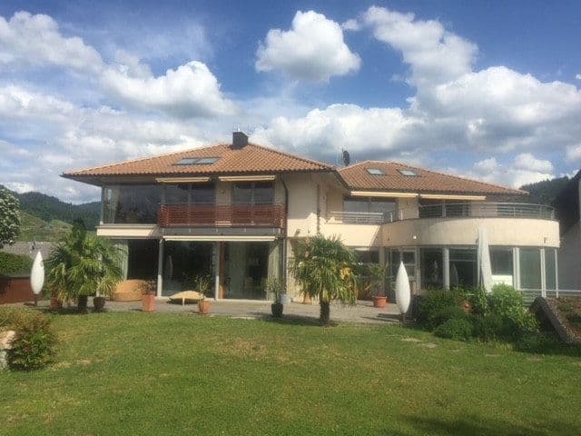 Predaj domu 400 m², pozemok 1.605 m², Baden-Baden, Bádensko-Wurttembersko Predaj domu 400 m², pozemok 1.605 m², Baden-Baden, Bádensko-Wurttembersko