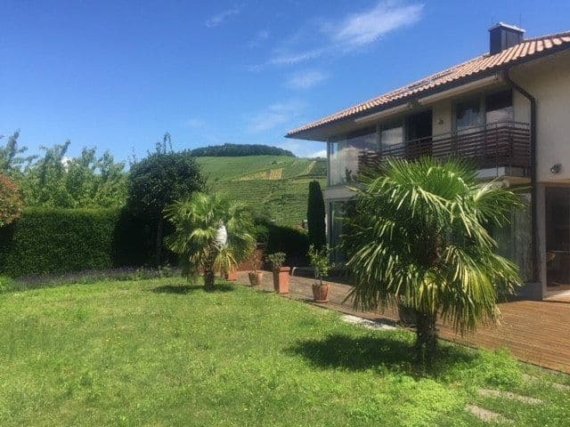 Predaj domu 400 m², pozemok 1.605 m², Baden-Baden, Bádensko-Wurttembersko Predaj domu 400 m², pozemok 1.605 m², Baden-Baden, Bádensko-Wurttembersko