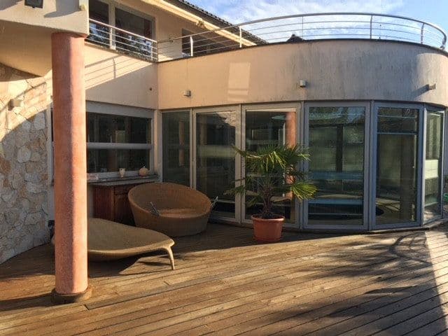 Predaj domu 400 m², pozemok 1.605 m², Baden-Baden, Bádensko-Wurttembersko Predaj domu 400 m², pozemok 1.605 m², Baden-Baden, Bádensko-Wurttembersko