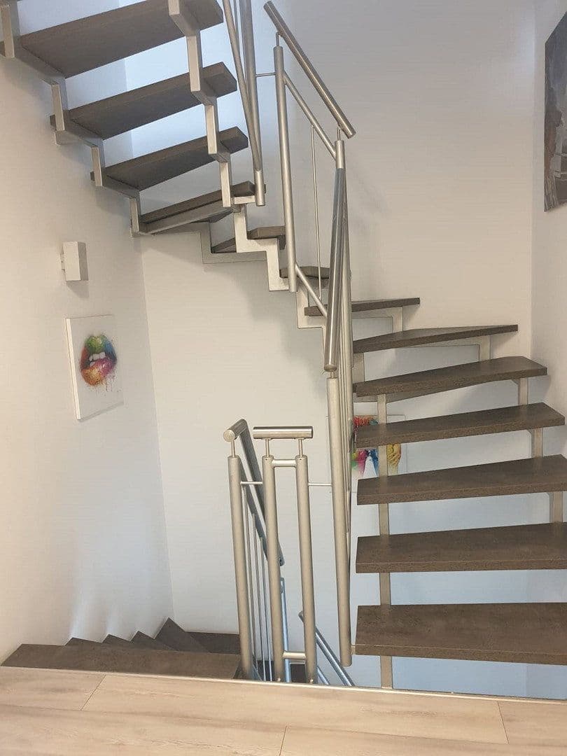 Predaj domu 145 m², pozemok 230 m², Feucht, Bavorsko Predaj domu 145 m², pozemok 230 m², Feucht, Bavorsko