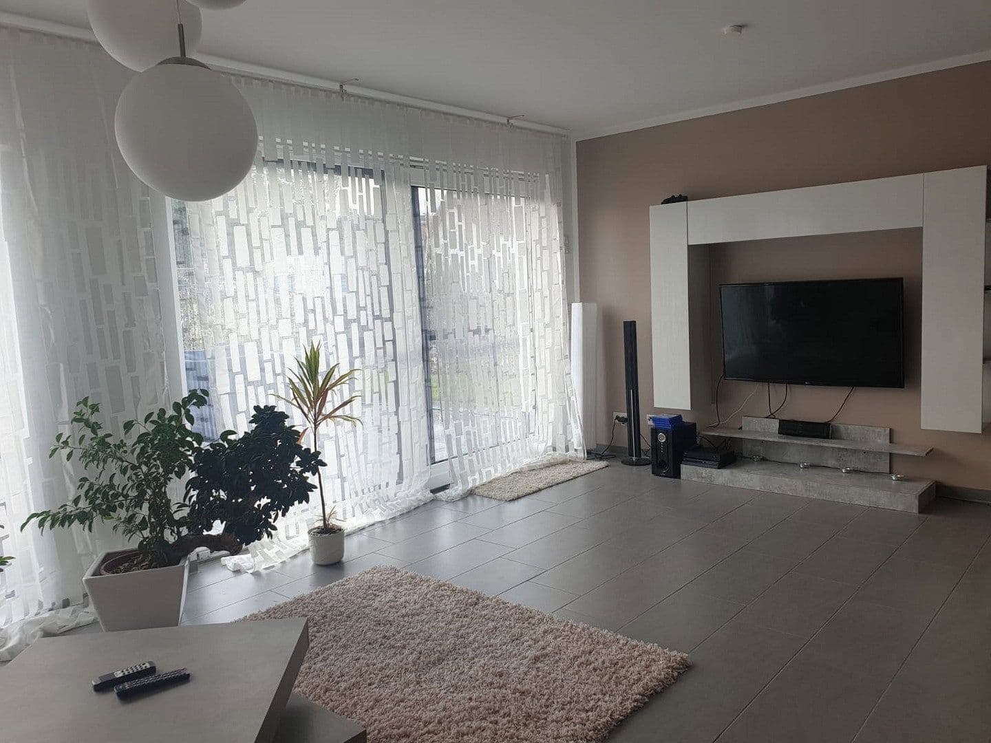 Predaj domu 145 m², pozemok 230 m², Feucht, Bavorsko Predaj domu 145 m², pozemok 230 m², Feucht, Bavorsko