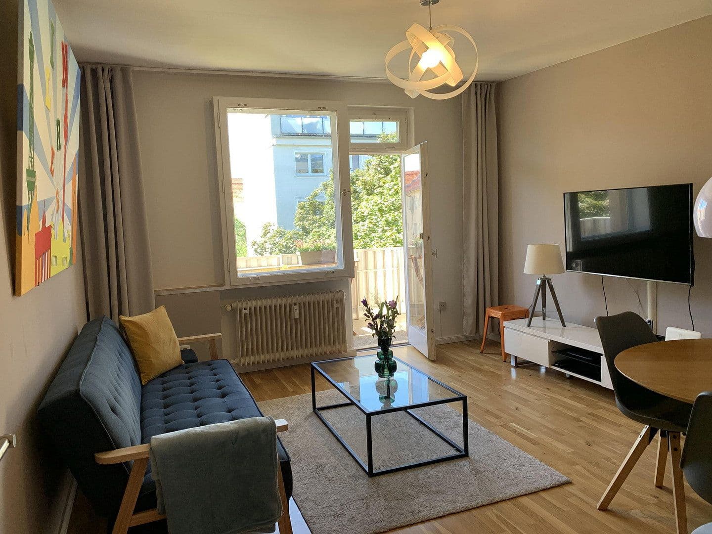 Prenájom bytu 2-izbový 57 m², Berlin-Steglitz, Berlín Prenájom bytu 2-izbový 57 m², Berlin-Steglitz, Berlín