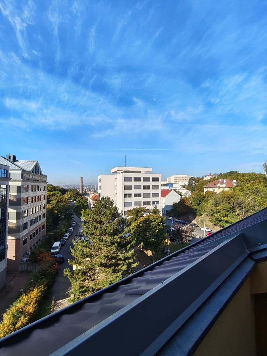 Prenájom bytu 3-izbový 104 m², Chlumčanského, Praha, Praha Prenájom bytu 3-izbový 104 m², Chlumčanského, Praha, Praha