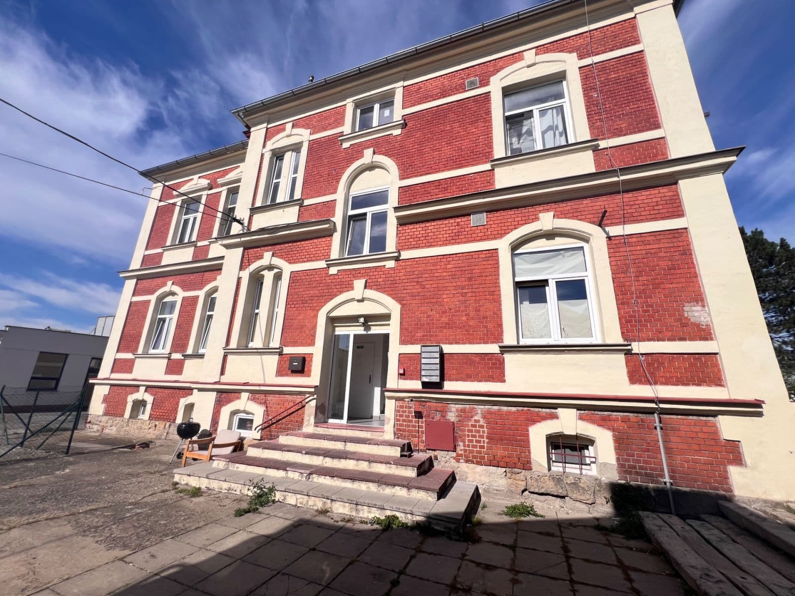 Predaj bytu 1-izbový 44 m², Dubická, Česká Lípa, Liberecký kraj Predaj bytu 1-izbový 44 m², Dubická, Česká Lípa, Liberecký kraj