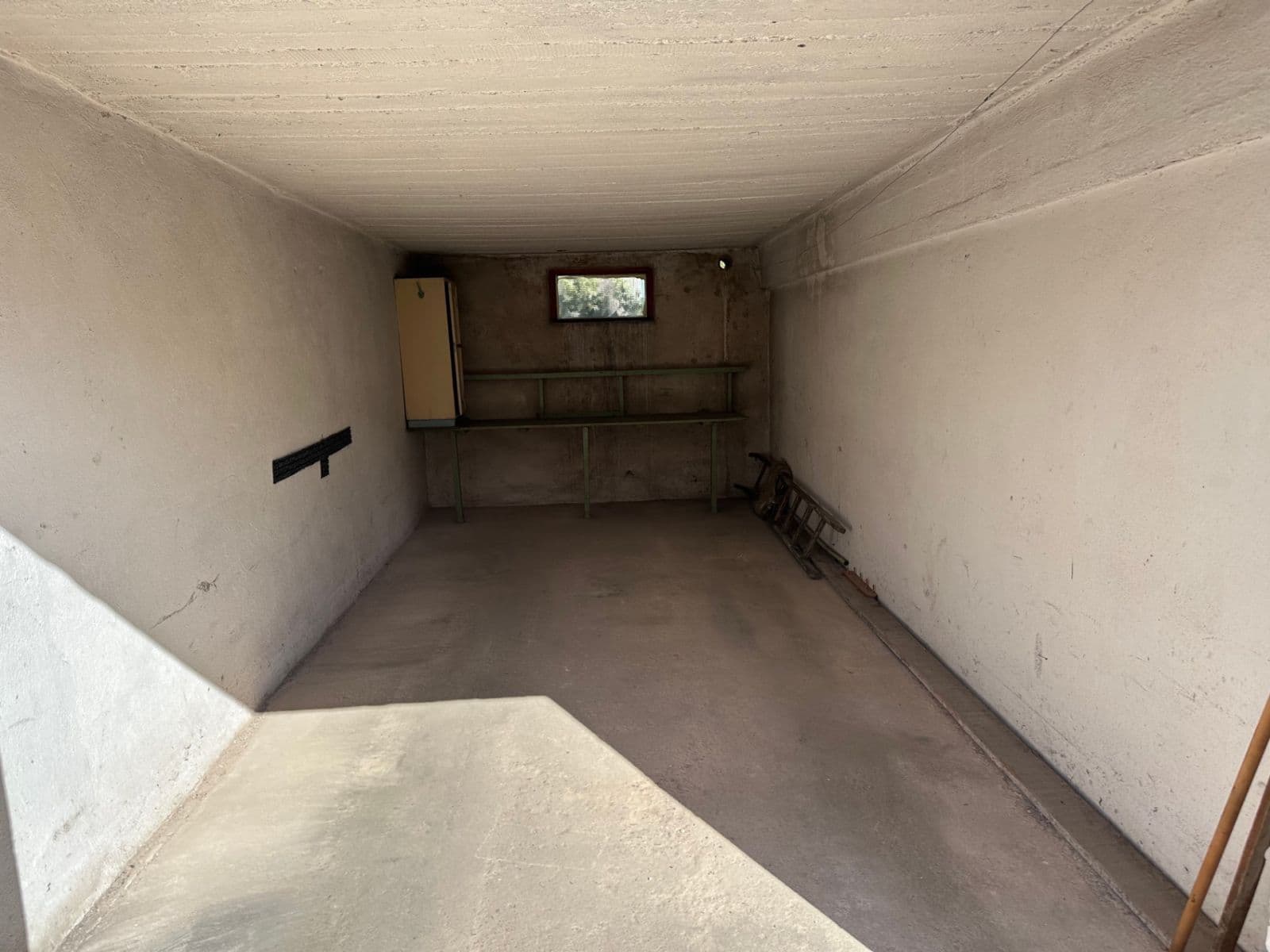 Predaj garáže 18 m², Pardubice, Pardubický kraj Predaj garáže 18 m², Pardubice, Pardubický kraj