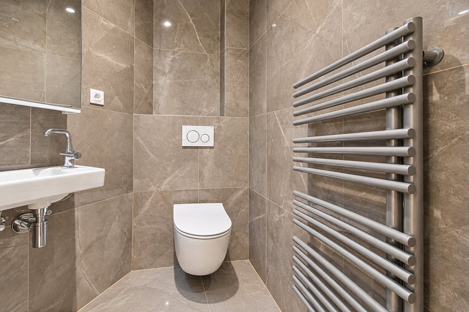 Prenájom bytu 2-izbový 57 m², Magistrů, Praha, Praha Prenájom bytu 2-izbový 57 m², Magistrů, Praha, Praha