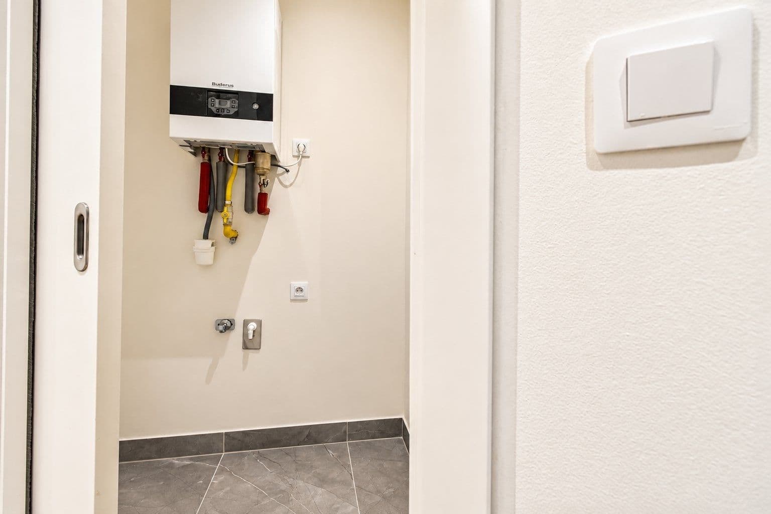 Prenájom bytu 2-izbový 57 m², Magistrů, Praha, Praha Prenájom bytu 2-izbový 57 m², Magistrů, Praha, Praha