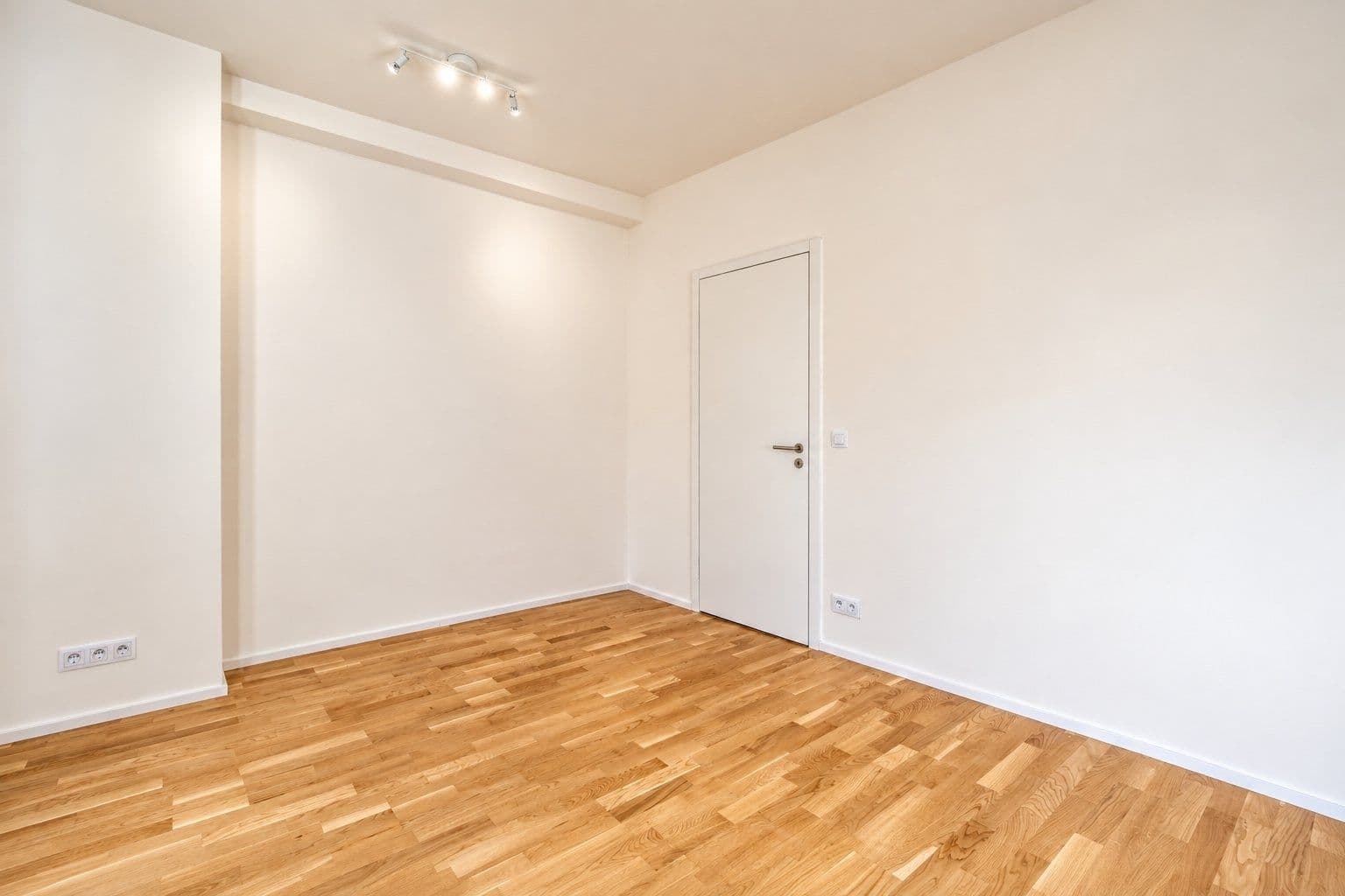 Prenájom bytu 2-izbový 57 m², Magistrů, Praha, Praha Prenájom bytu 2-izbový 57 m², Magistrů, Praha, Praha