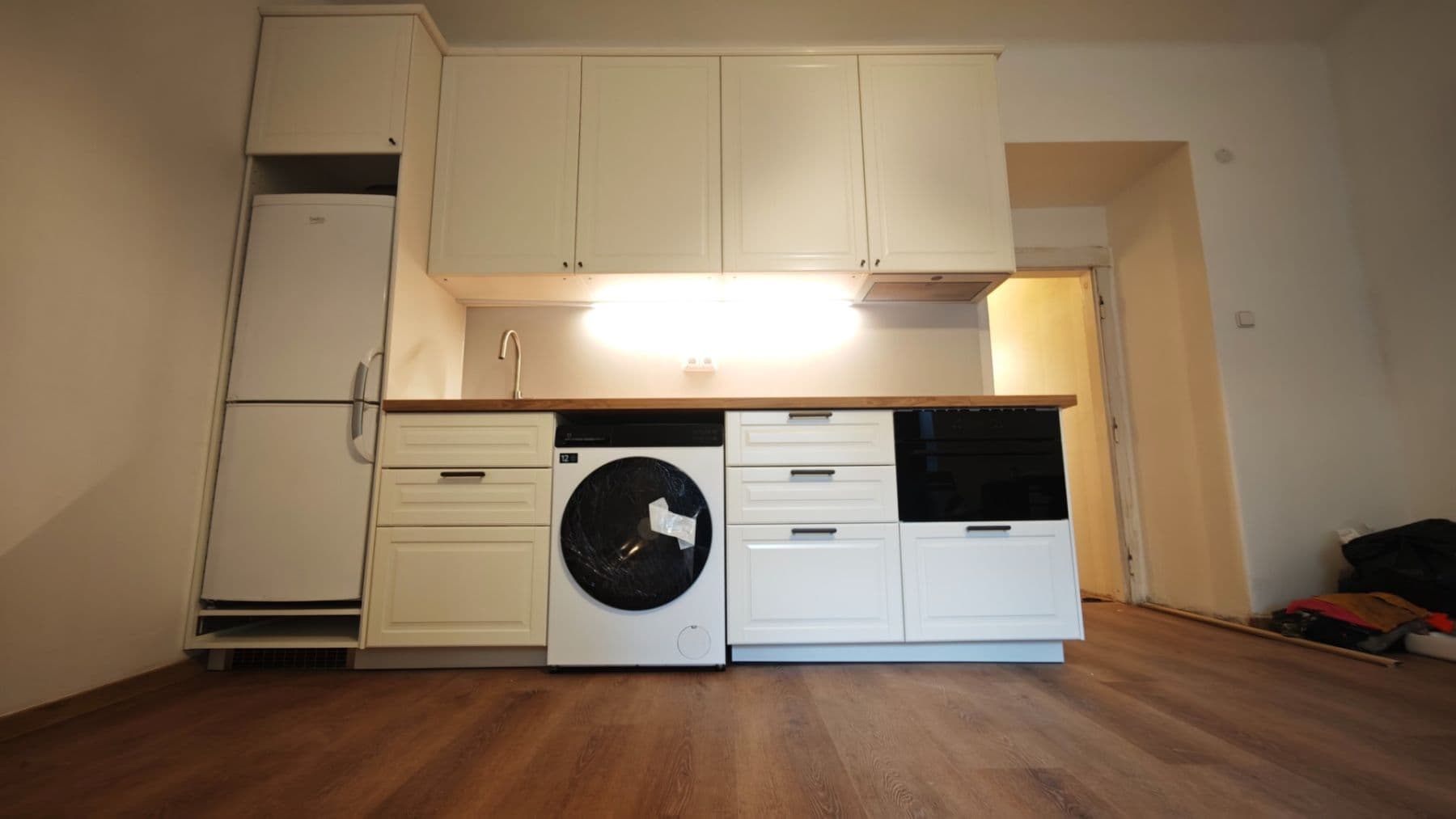 Prenájom bytu 1-izbový 38 m², Jičínská, Praha, Praha Prenájom bytu 1-izbový 38 m², Jičínská, Praha, Praha
