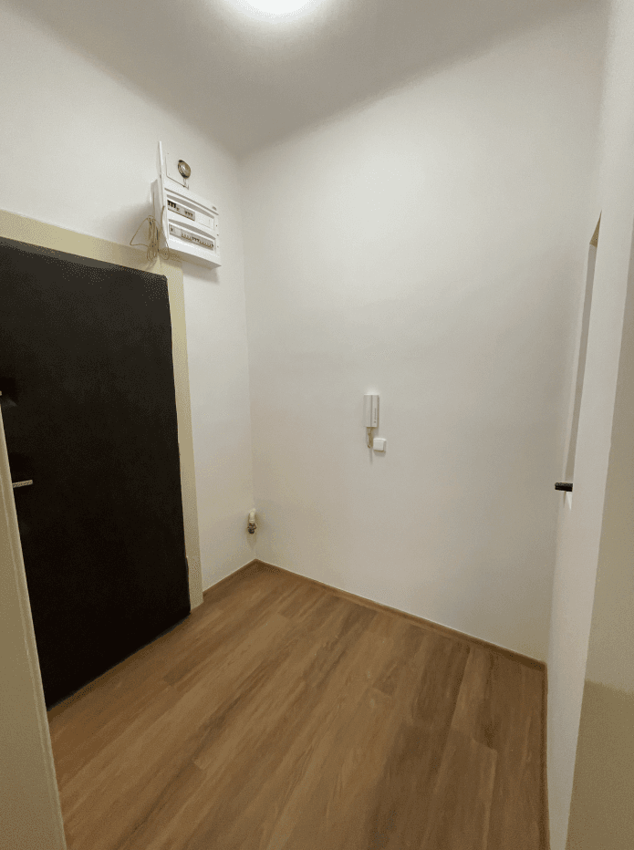 Prenájom bytu 1-izbový 35 m², Jankovcova, Praha, Praha Prenájom bytu 1-izbový 35 m², Jankovcova, Praha, Praha
