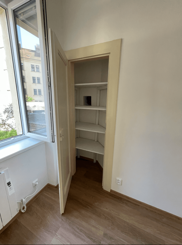 Prenájom bytu 1-izbový 35 m², Jankovcova, Praha, Praha Prenájom bytu 1-izbový 35 m², Jankovcova, Praha, Praha