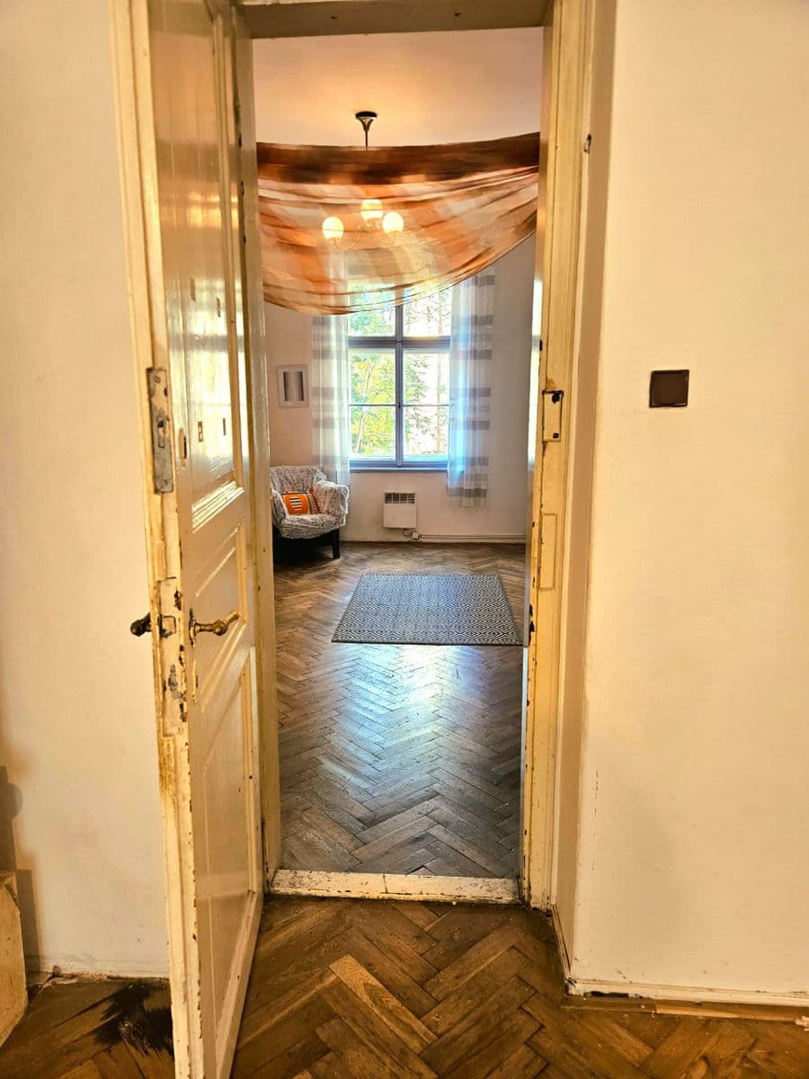 Prenájom bytu 2-izbový 65 m², Krásova, Praha, Praha Prenájom bytu 2-izbový 65 m², Krásova, Praha, Praha