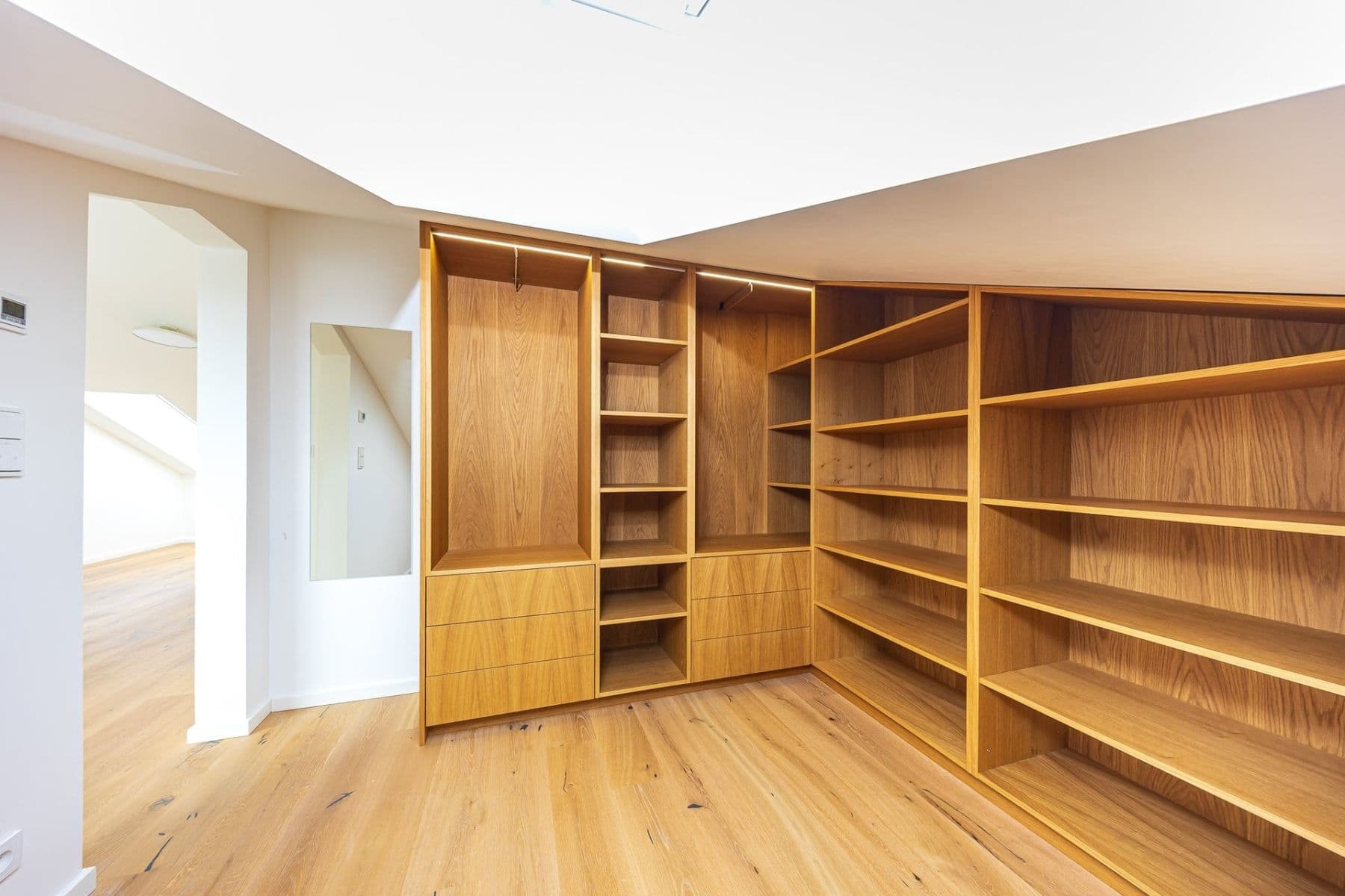 Prenájom bytu 4-izbový 151 m², Čiklova, Praha, Praha Prenájom bytu 4-izbový 151 m², Čiklova, Praha, Praha