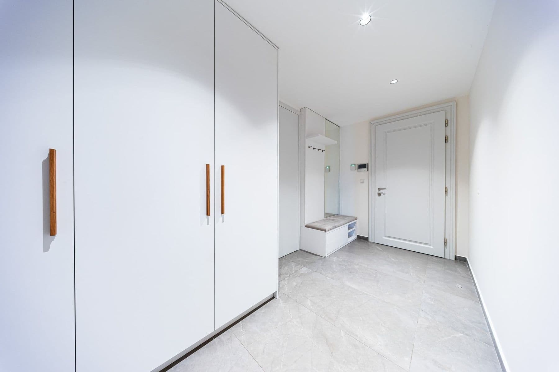 Prenájom bytu 4-izbový 151 m², Čiklova, Praha, Praha Prenájom bytu 4-izbový 151 m², Čiklova, Praha, Praha