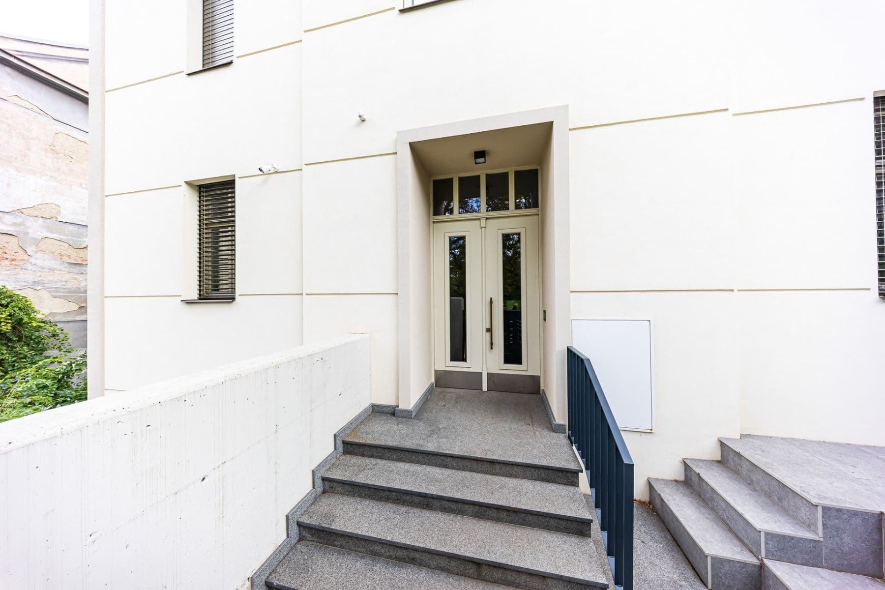Prenájom bytu 4-izbový 151 m², Čiklova, Praha, Praha Prenájom bytu 4-izbový 151 m², Čiklova, Praha, Praha