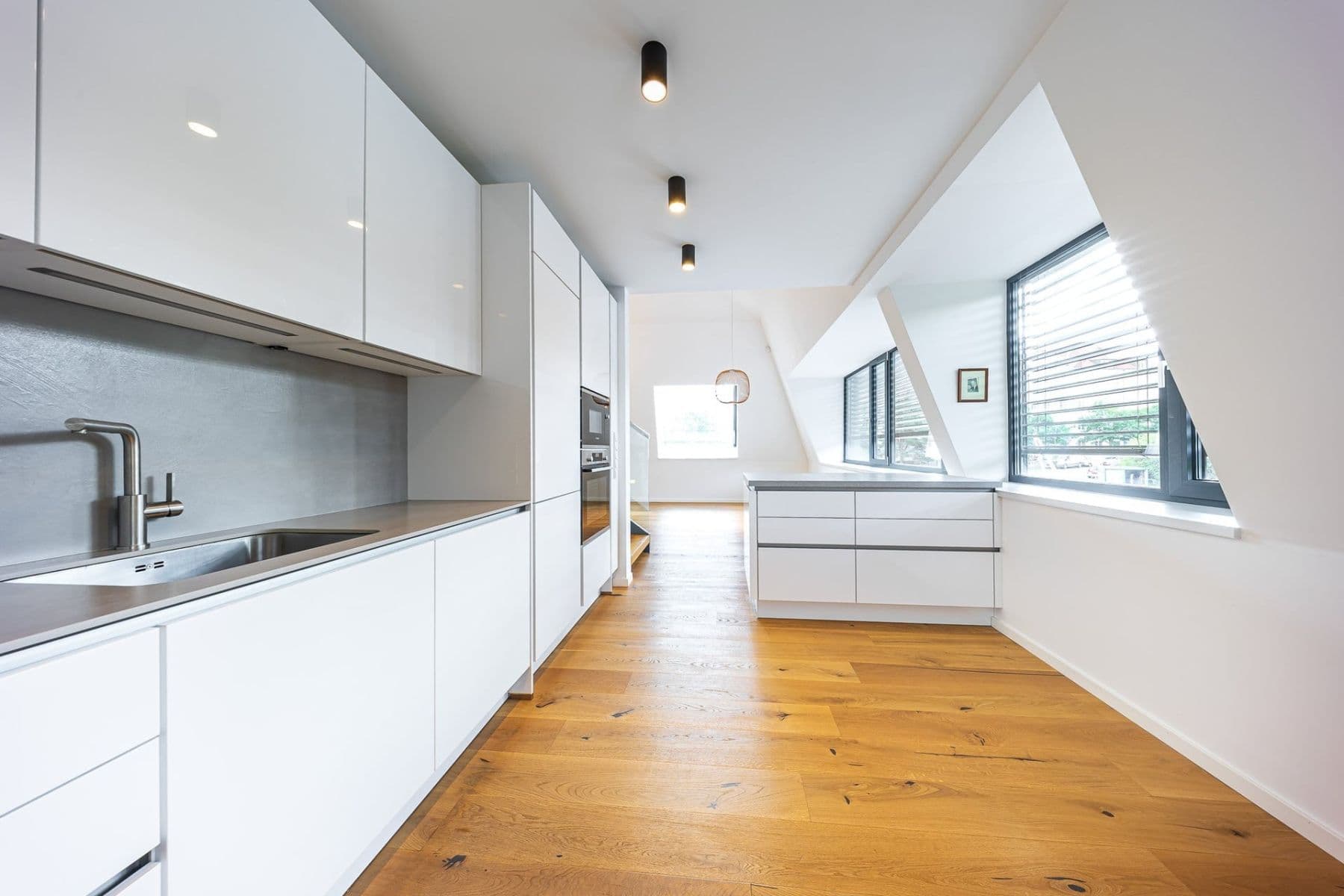 Prenájom bytu 4-izbový 151 m², Čiklova, Praha, Praha Prenájom bytu 4-izbový 151 m², Čiklova, Praha, Praha