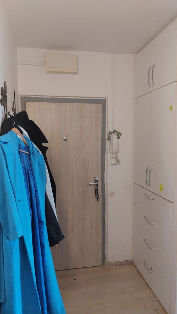 Prenájom bytu 4-izbový 81 m², Feřtekova, Praha, Praha Prenájom bytu 4-izbový 81 m², Feřtekova, Praha, Praha