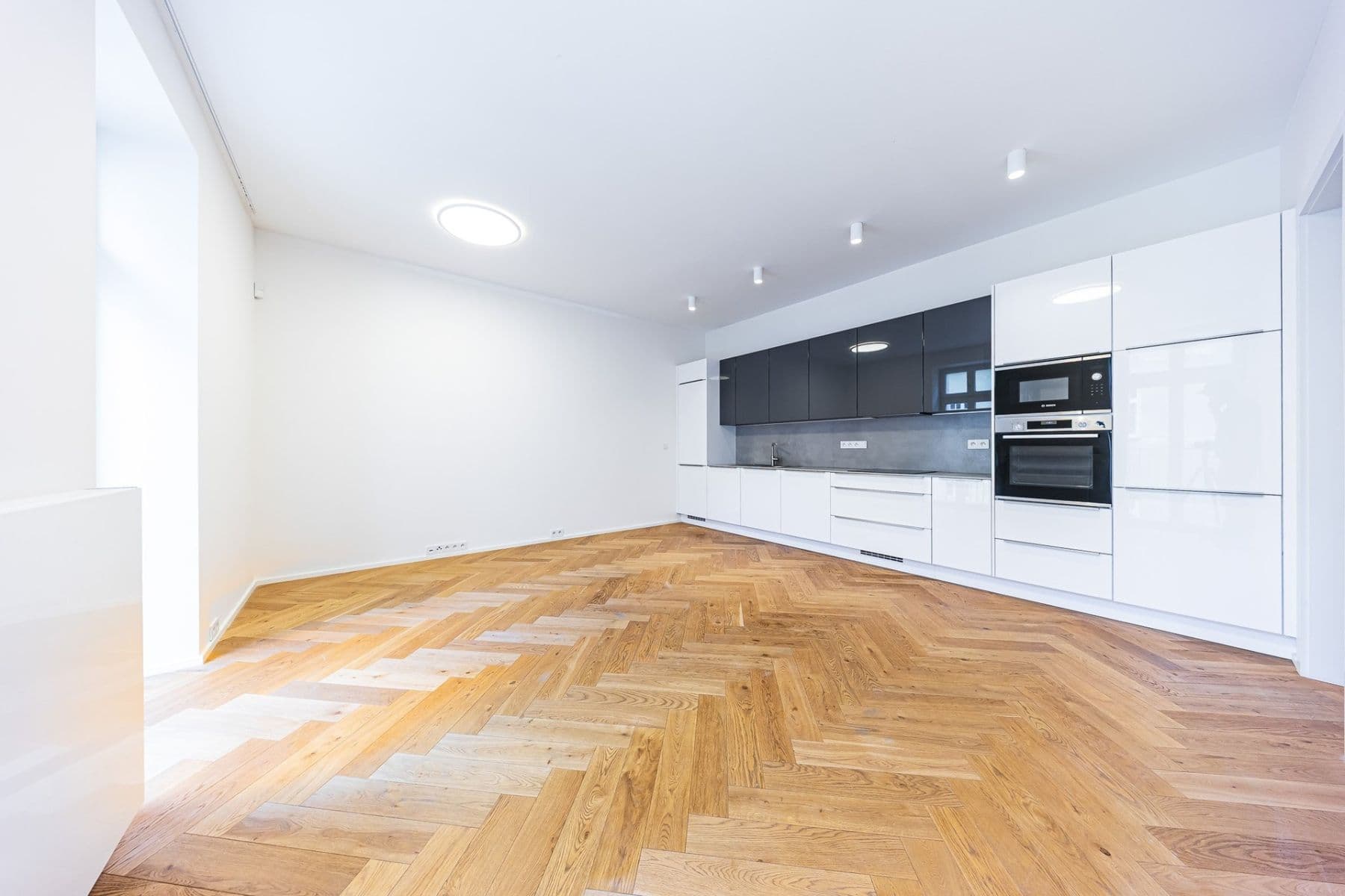 Prenájom bytu 2-izbový 52 m², Čiklova, Praha, Praha Prenájom bytu 2-izbový 52 m², Čiklova, Praha, Praha