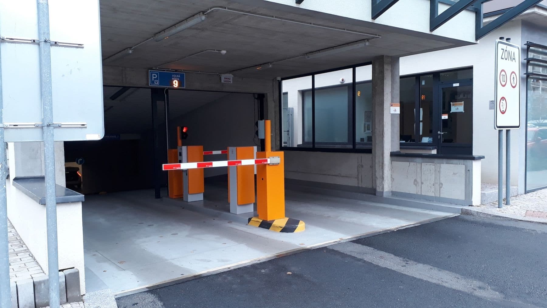 Prenájom garáže 13 m², Petržílkova, Praha, Praha Prenájom garáže 13 m², Petržílkova, Praha, Praha
