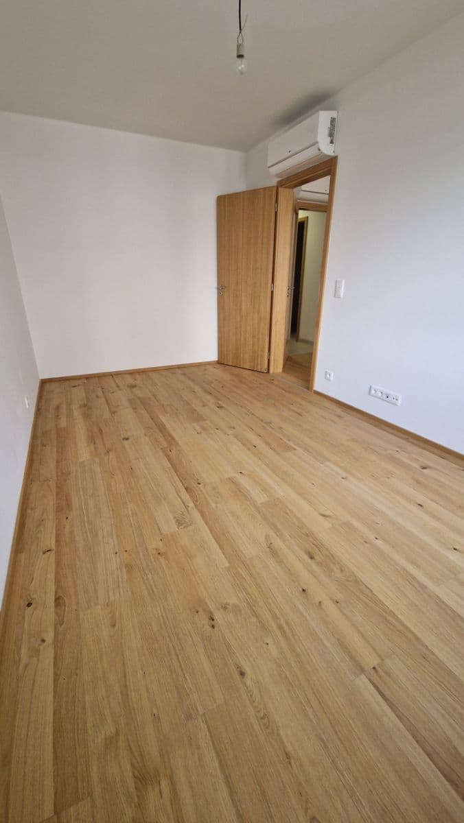 Prenájom bytu 2-izbový 51 m², K Beranovu, Praha, Praha Prenájom bytu 2-izbový 51 m², K Beranovu, Praha, Praha