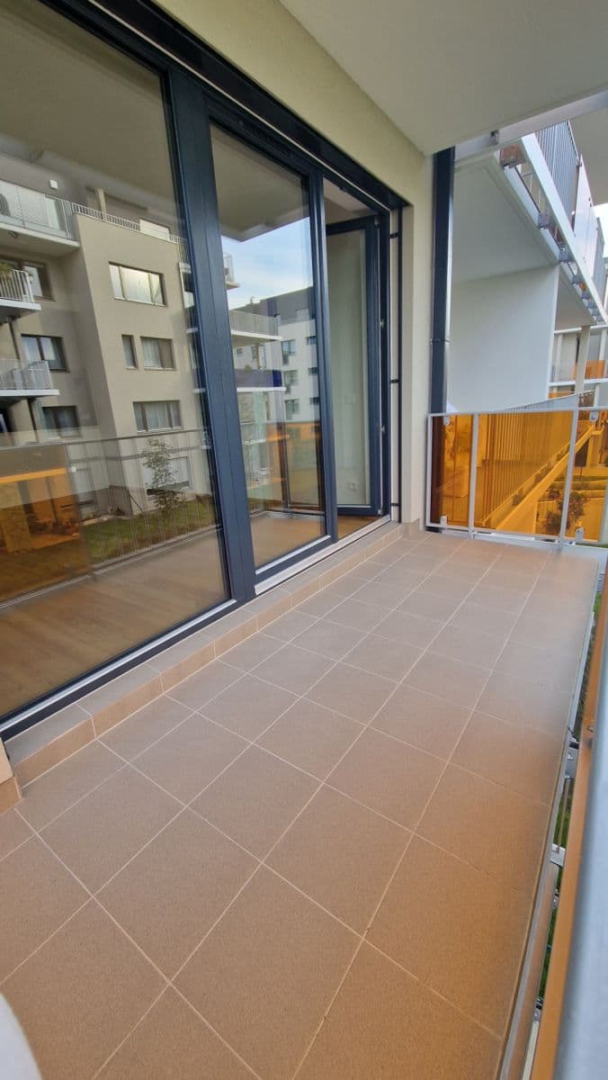 Prenájom bytu 2-izbový 51 m², K Beranovu, Praha, Praha Prenájom bytu 2-izbový 51 m², K Beranovu, Praha, Praha