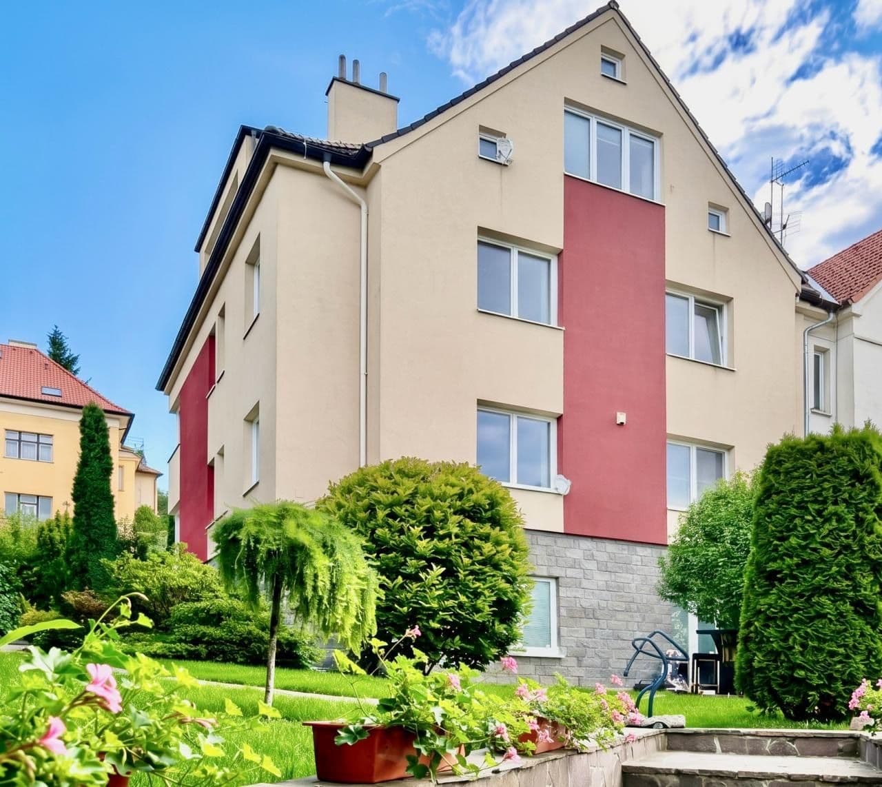 Prenájom bytu 2-izbový 43 m², V podhájí, Praha, Praha Prenájom bytu 2-izbový 43 m², V podhájí, Praha, Praha