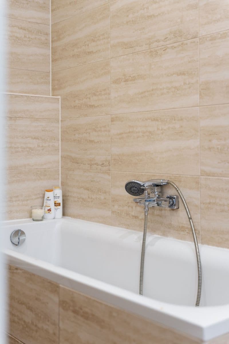 Prenájom bytu 2-izbový 53 m², Košická, Praha, Praha Prenájom bytu 2-izbový 53 m², Košická, Praha, Praha