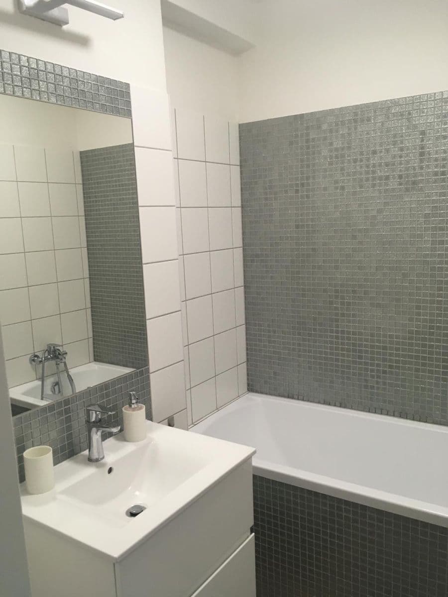 Prenájom bytu 3-izbový 68 m², P. F. Ledvinky, Havlíčkův Brod, Kraj Vysočina Prenájom bytu 3-izbový 68 m², P. F. Ledvinky, Havlíčkův Brod, Kraj Vysočina