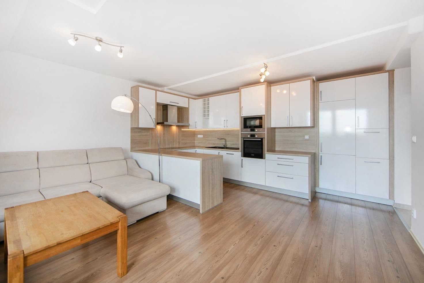 Predaj bytu 3-izbový 82 m², Otýlie Beníškové, Plzeň, Plzeňský kraj Predaj bytu 3-izbový 82 m², Otýlie Beníškové, Plzeň, Plzeňský kraj