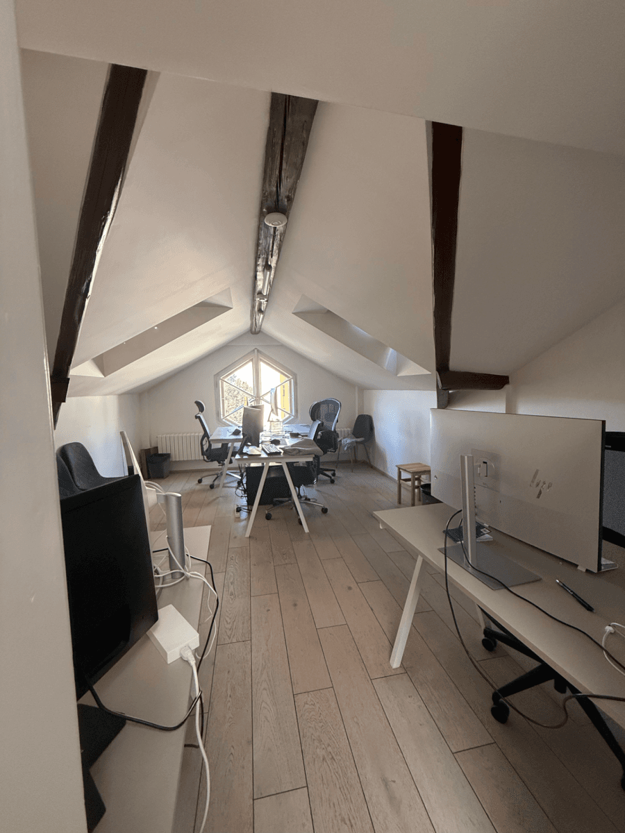 Prenájom kancelárie 30 m², Rašínovo nábřeží, Praha, Praha Prenájom kancelárie 30 m², Rašínovo nábřeží, Praha, Praha