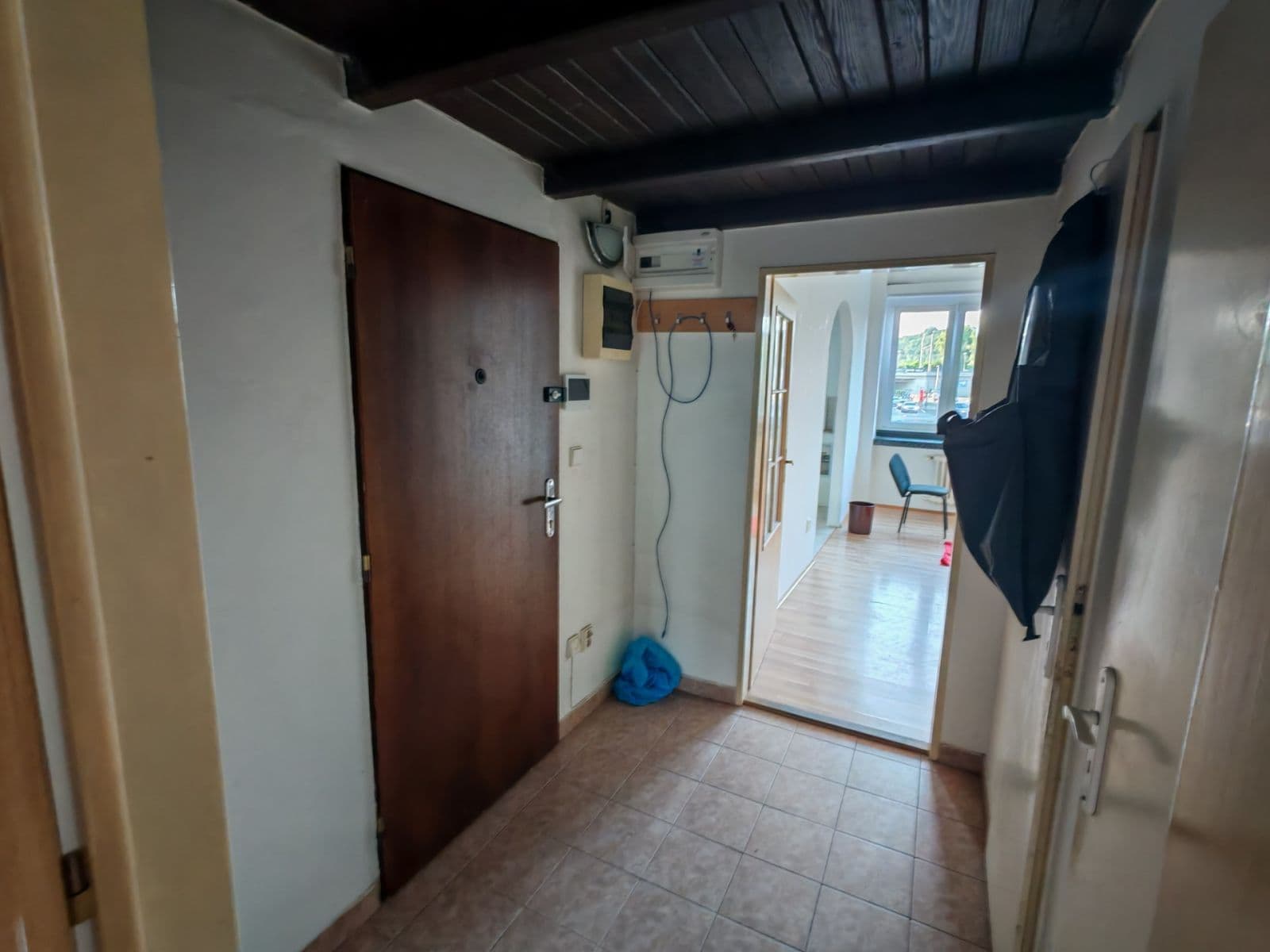 Prenájom bytu 2-izbový 50 m², U Elektrárny, Praha, Praha Prenájom bytu 2-izbový 50 m², U Elektrárny, Praha, Praha