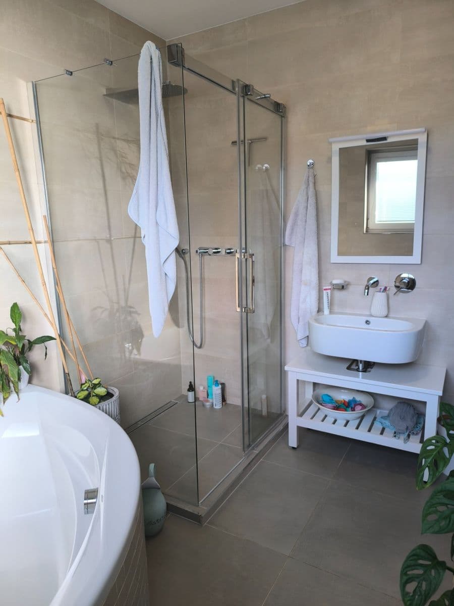 Prenájom domu 170 m², pozemok 550 m², Brandýská, Bašť, Středočeský kraj Prenájom domu 170 m², pozemok 550 m², Brandýská, Bašť, Středočeský kraj