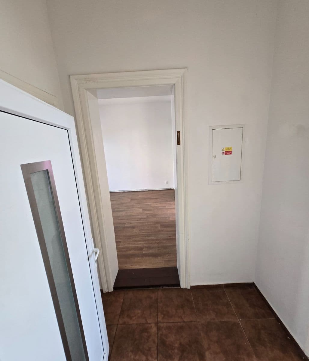 Prenájom bytu 2-izbový 60 m², Lidická, Česká Kamenice, Ústecký kraj Prenájom bytu 2-izbový 60 m², Lidická, Česká Kamenice, Ústecký kraj