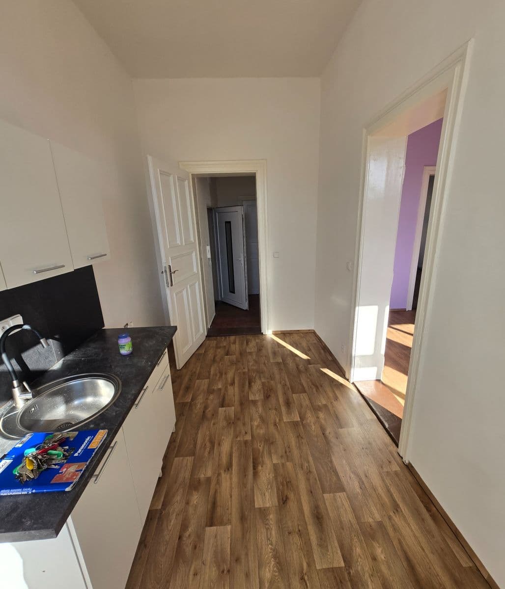 Prenájom bytu 2-izbový 60 m², Lidická, Česká Kamenice, Ústecký kraj Prenájom bytu 2-izbový 60 m², Lidická, Česká Kamenice, Ústecký kraj
