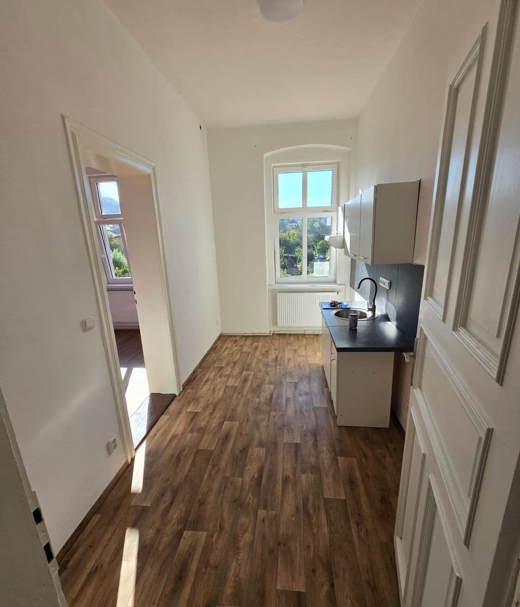 Prenájom bytu 2-izbový 60 m², Lidická, Česká Kamenice, Ústecký kraj Prenájom bytu 2-izbový 60 m², Lidická, Česká Kamenice, Ústecký kraj