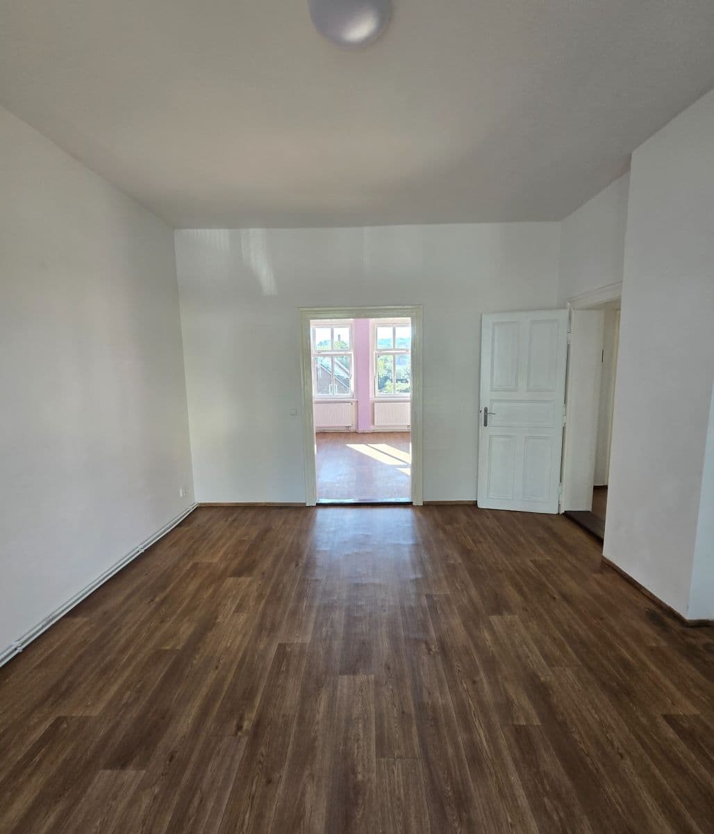 Prenájom bytu 2-izbový 60 m², Lidická, Česká Kamenice, Ústecký kraj Prenájom bytu 2-izbový 60 m², Lidická, Česká Kamenice, Ústecký kraj