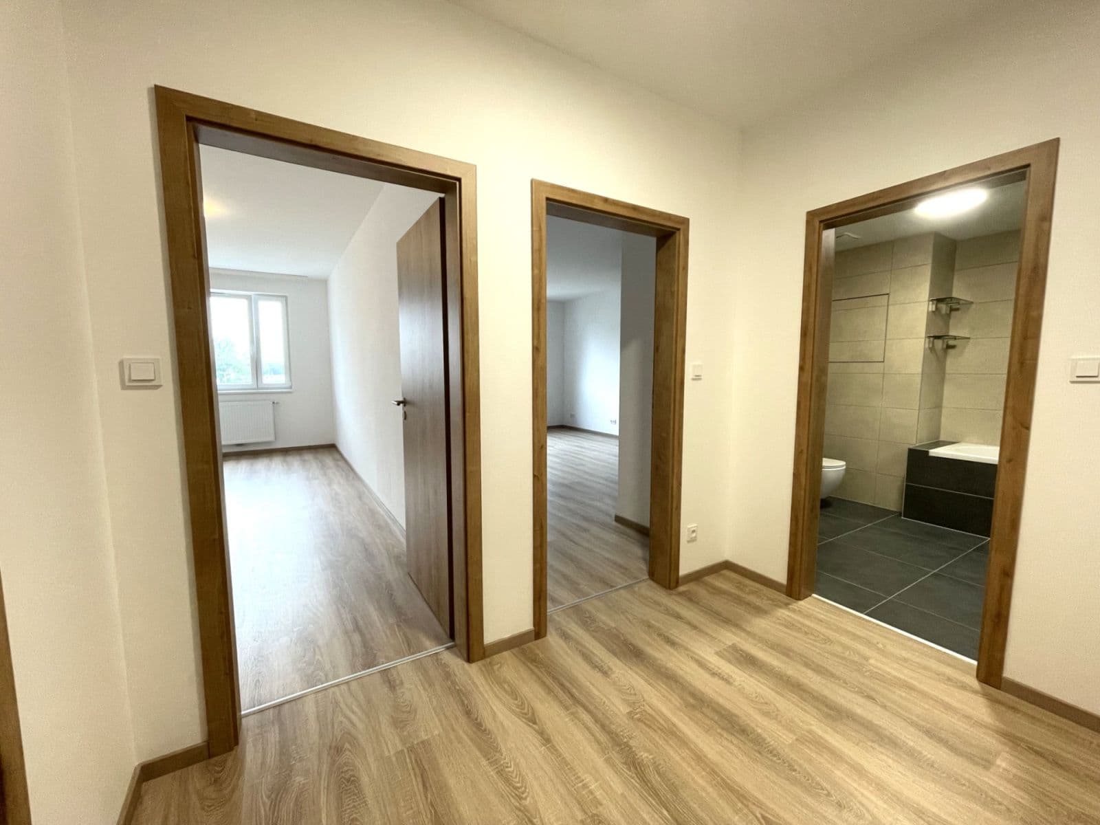 Prenájom bytu 2-izbový 59 m², U Sportovní školy, Pardubice, Pardubický kraj Prenájom bytu 2-izbový 59 m², U Sportovní školy, Pardubice, Pardubický kraj