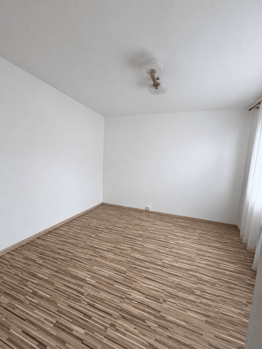 Prenájom bytu 3-izbový 64 m², Dělnická, Karlovy Vary, Karlovarský kraj Prenájom bytu 3-izbový 64 m², Dělnická, Karlovy Vary, Karlovarský kraj