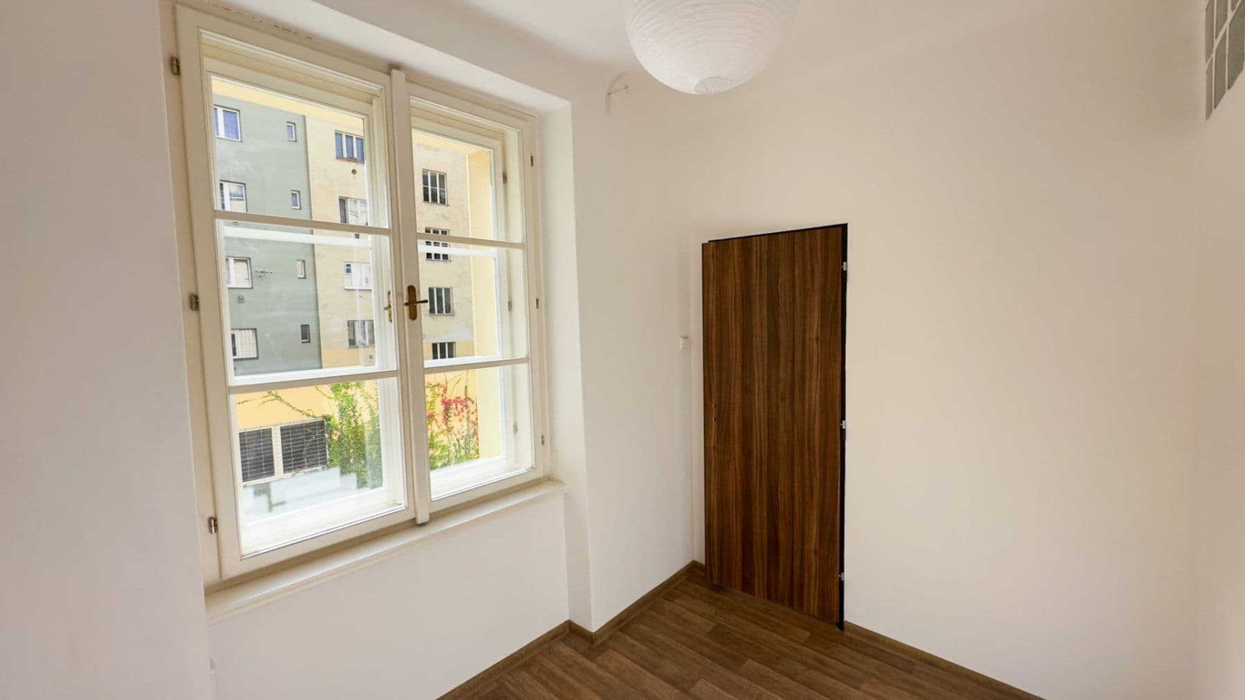 Prenájom bytu 2-izbový 37 m², Žerotínova, Praha, Praha Prenájom bytu 2-izbový 37 m², Žerotínova, Praha, Praha