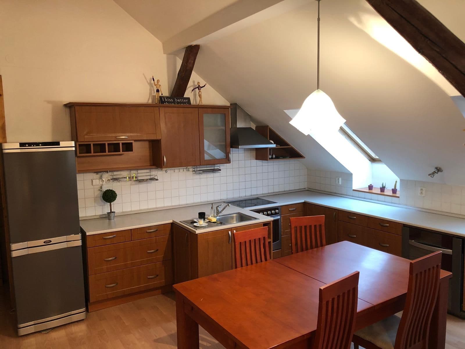 Prenájom bytu 156 m², Husitská, Praha, Praha Prenájom bytu 156 m², Husitská, Praha, Praha