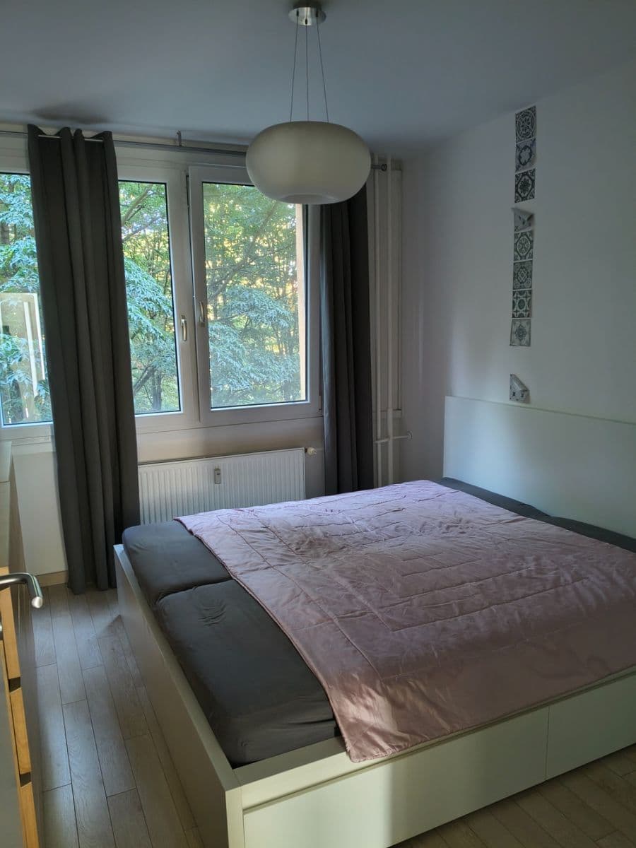 Prenájom bytu 3-izbový 74 m², Litvínovská, Praha, Praha Prenájom bytu 3-izbový 74 m², Litvínovská, Praha, Praha