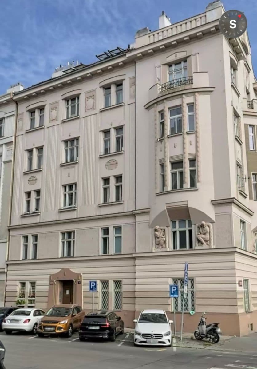 Predaj bytu 3-izbový 124 m², Na Plzeňce, Praha, Praha Predaj bytu 3-izbový 124 m², Na Plzeňce, Praha, Praha