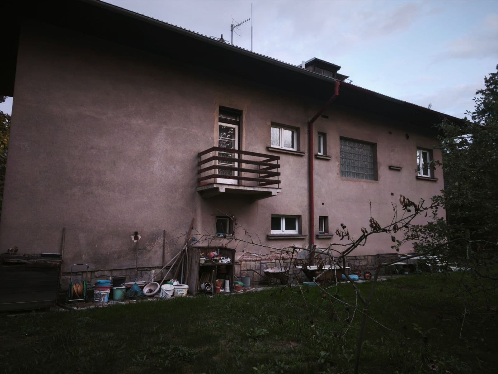 Predaj domu 170 m², pozemok 1.920 m², Medinská, Praha, Praha Predaj domu 170 m², pozemok 1.920 m², Medinská, Praha, Praha