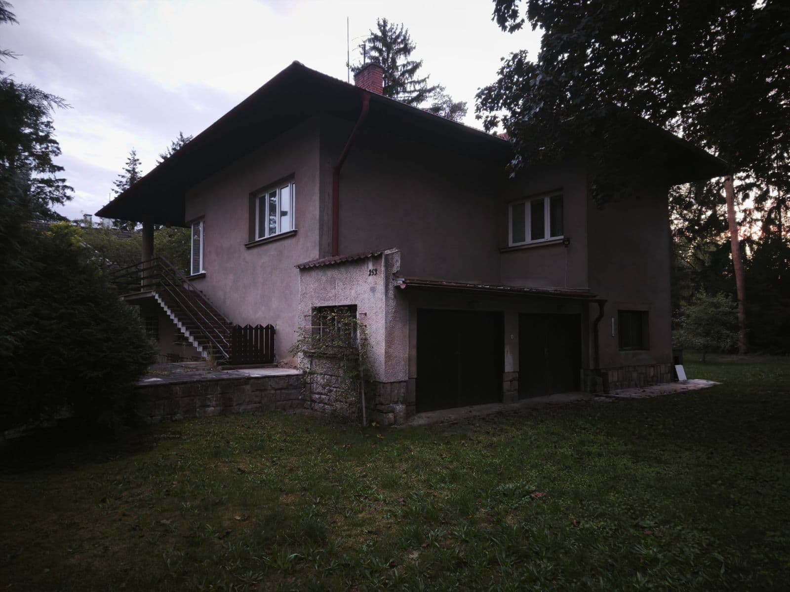 Predaj domu 170 m², pozemok 1.920 m², Medinská, Praha, Praha Predaj domu 170 m², pozemok 1.920 m², Medinská, Praha, Praha