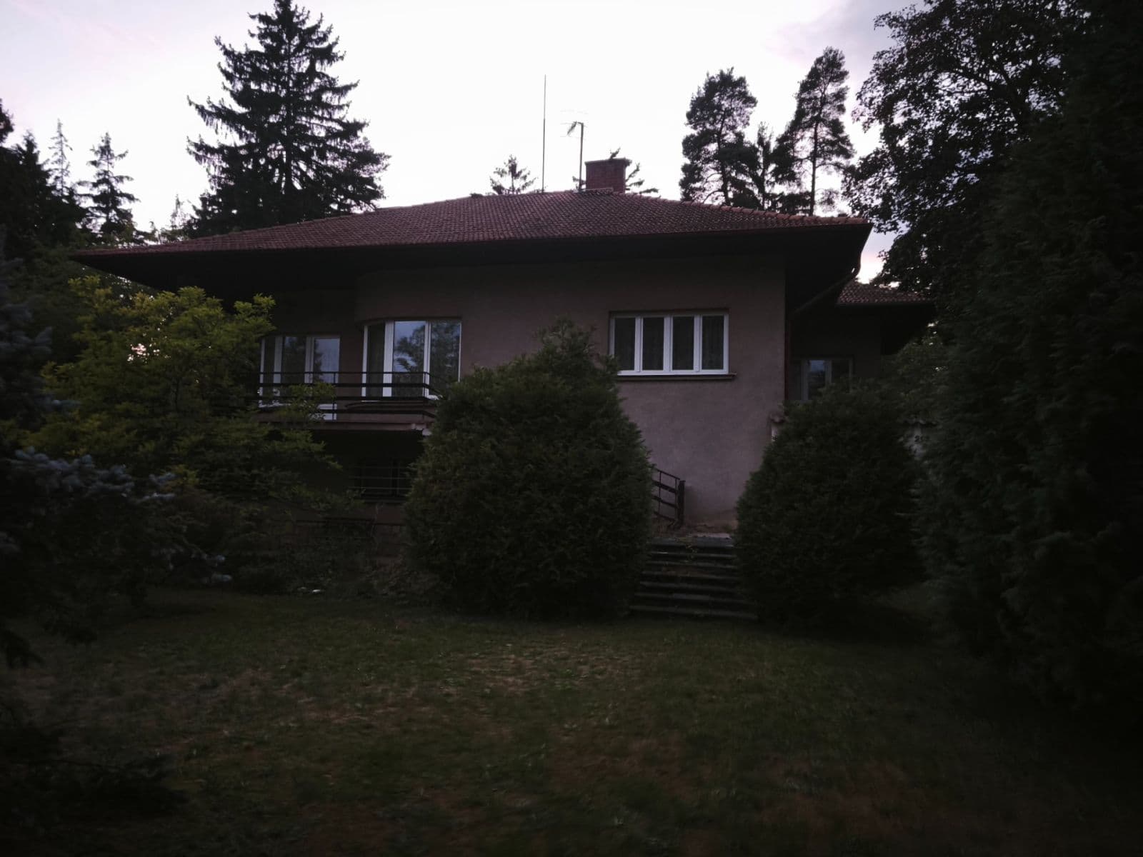 Predaj domu 170 m², pozemok 1.920 m², Medinská, Praha, Praha Predaj domu 170 m², pozemok 1.920 m², Medinská, Praha, Praha