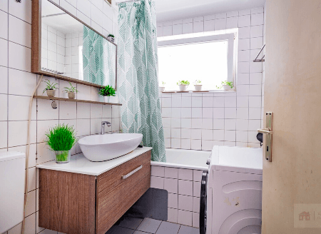 Prenájom bytu 3-izbový 73 m², Vogesenstraße 10, Müllheim im Markgräflerland, Bádensko-Wurttembersko Prenájom bytu 3-izbový 73 m², Vogesenstraße 10, Müllheim im Markgräflerland, Bádensko-Wurttembersko